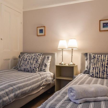 Sunset House Villa Whitby Bagian luar foto
